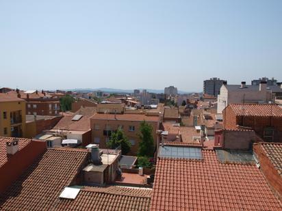 Außenansicht von Wohnung zum verkauf in Terrassa mit Balkon