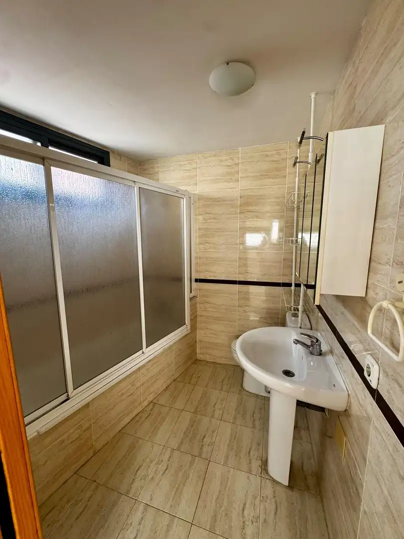 Bany de Apartament en venda en Dénia amb Aire condicionat, Calefacció i Jardí privat