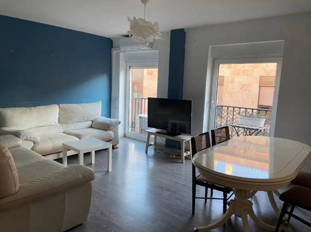 Piso en Alquiler en Barrio del Centro