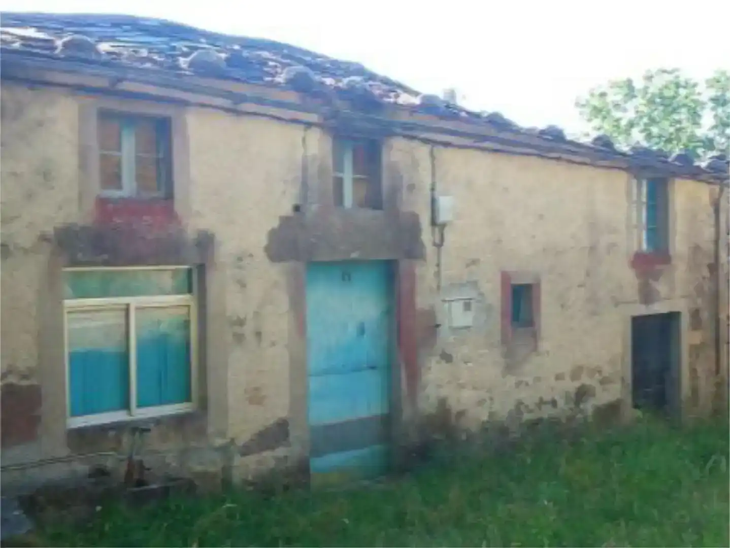 Außenansicht von Country house zum Verkauf in Ourol