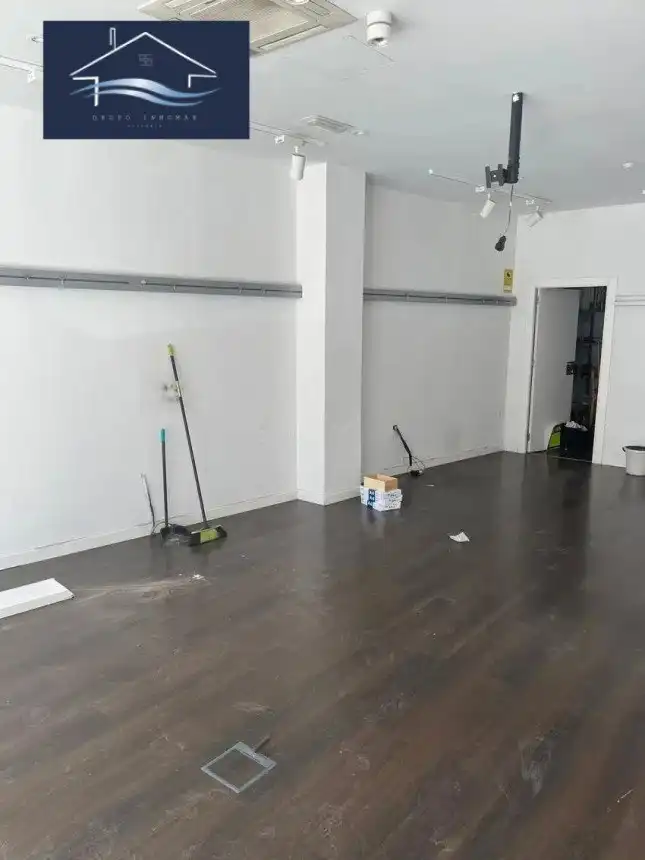 Local de lloguer en El Campello amb Aire condicionat, Calefacció i Parquet