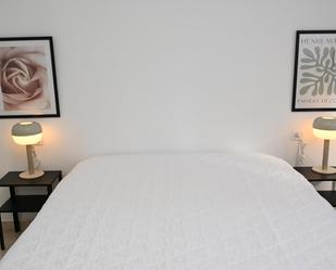 Bedroom of Flat to rent in  Granada Capital  with Air Conditioner, Heating and Private garden