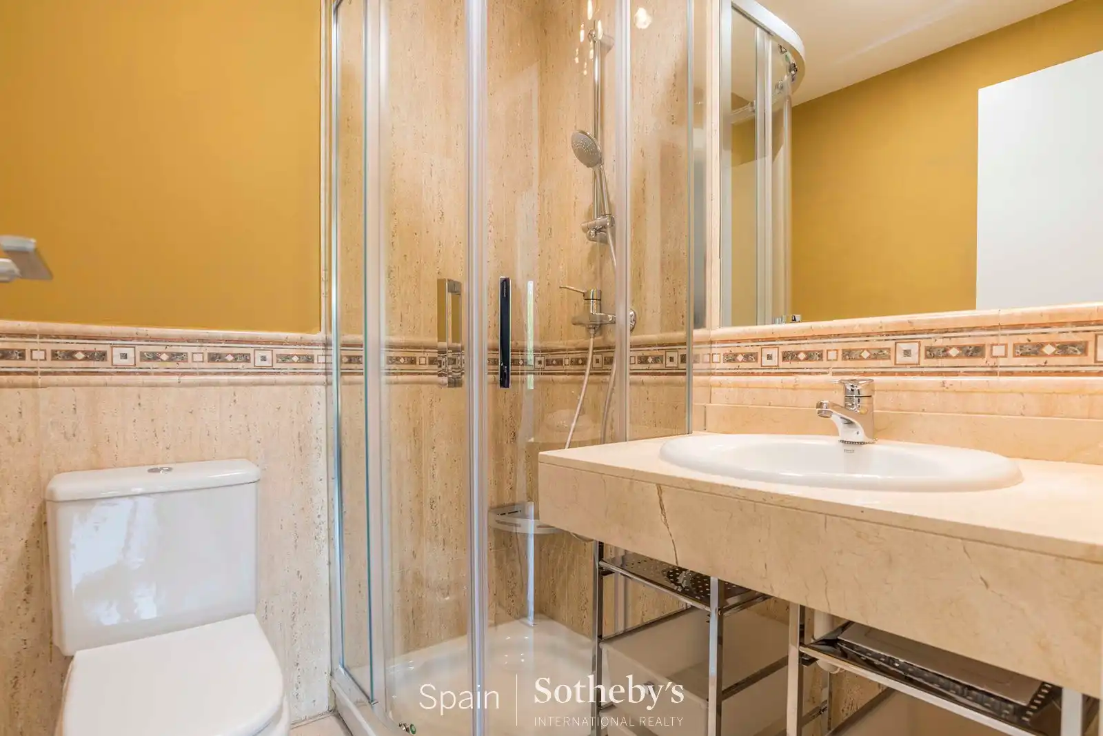 Bany de Apartament de lloguer en Pozuelo de Alarcón amb Aire condicionat, Calefacció i Terrassa