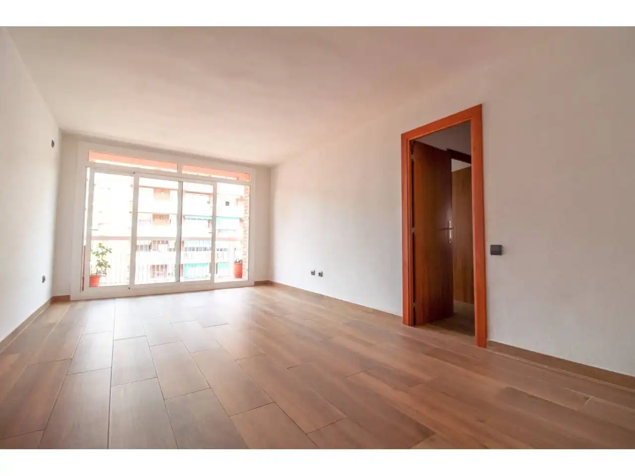 Piso de alquiler en Nou Barris