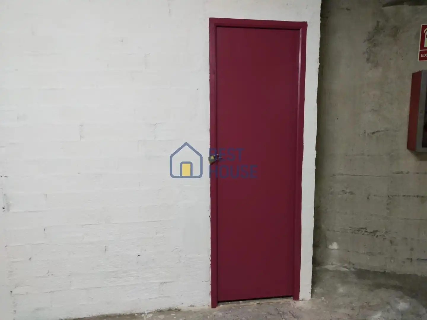 Vista exterior de Piso en venta en León Capital  con Calefacción y Amueblado