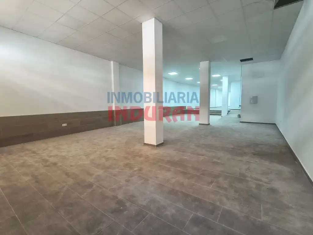 Local comercial de lloguer a Calle Antonio Concha, imagen 2