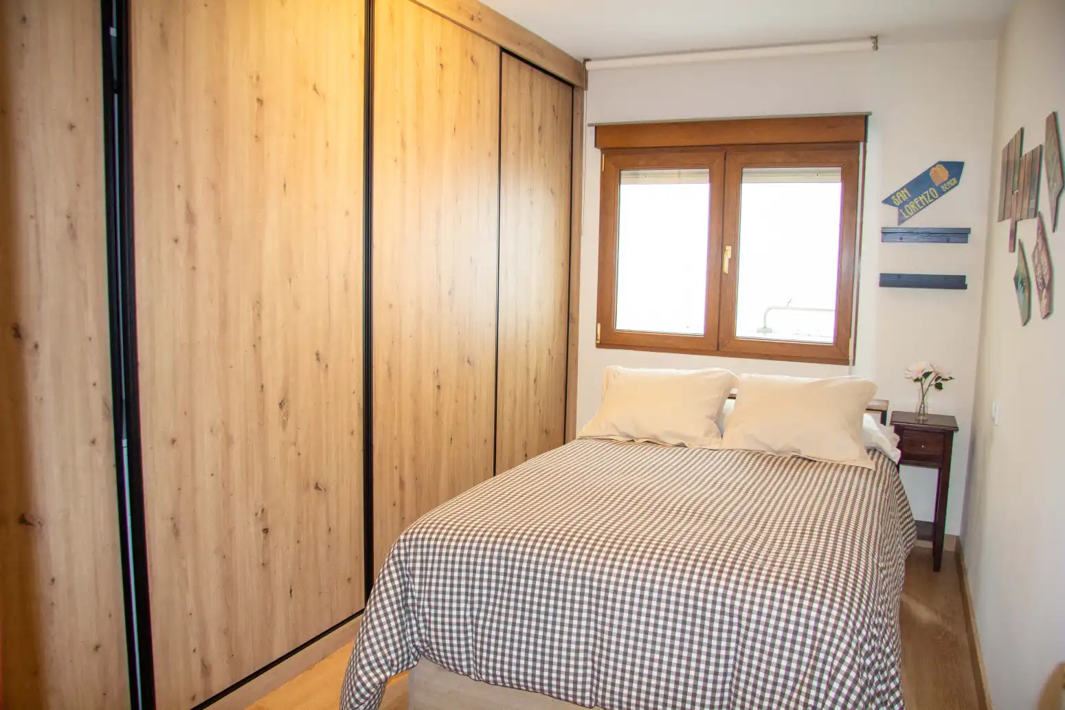 Habitación de Piso de alquiler en Gijón  con Calefacción, Terraza y Trastero