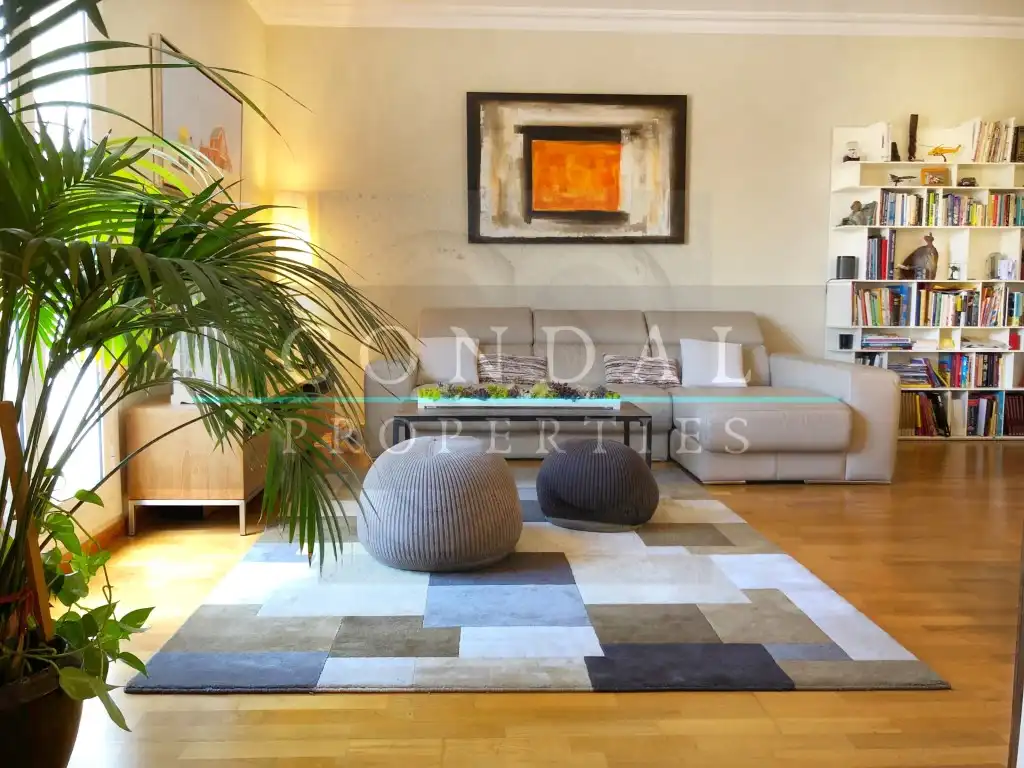 Sala d'estar de Pis en venda en Barcelona amb Terrassa