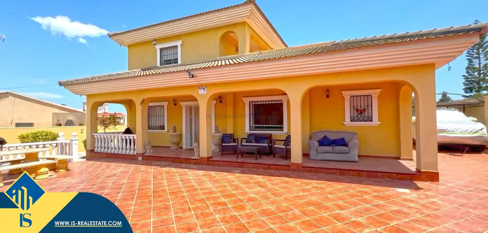 Xalet amb piscina en venda a Los Balcones - Los Altos