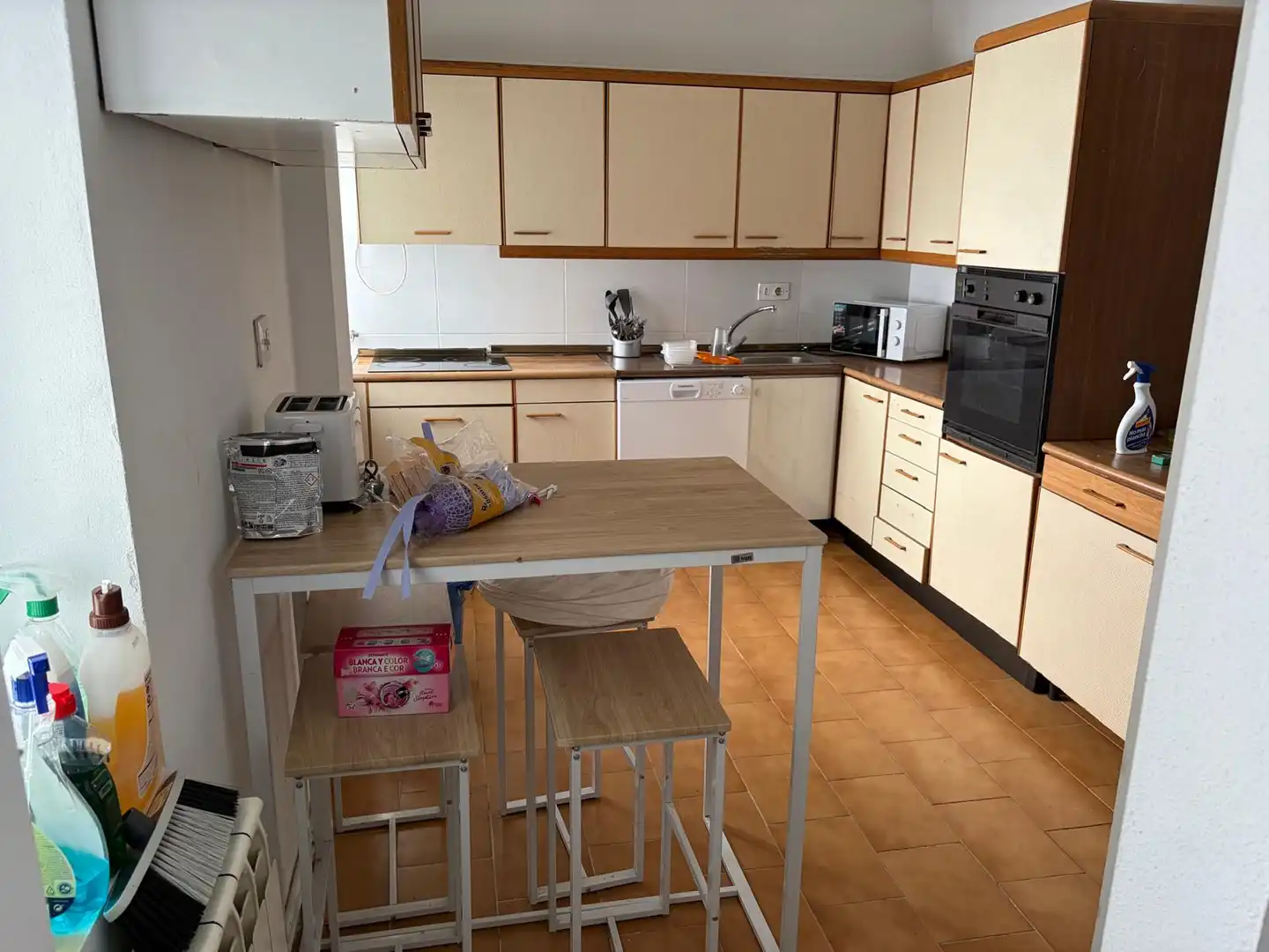 Kitchen of Flat for rent in Cáceres  with Heating, Terrace and Furnished