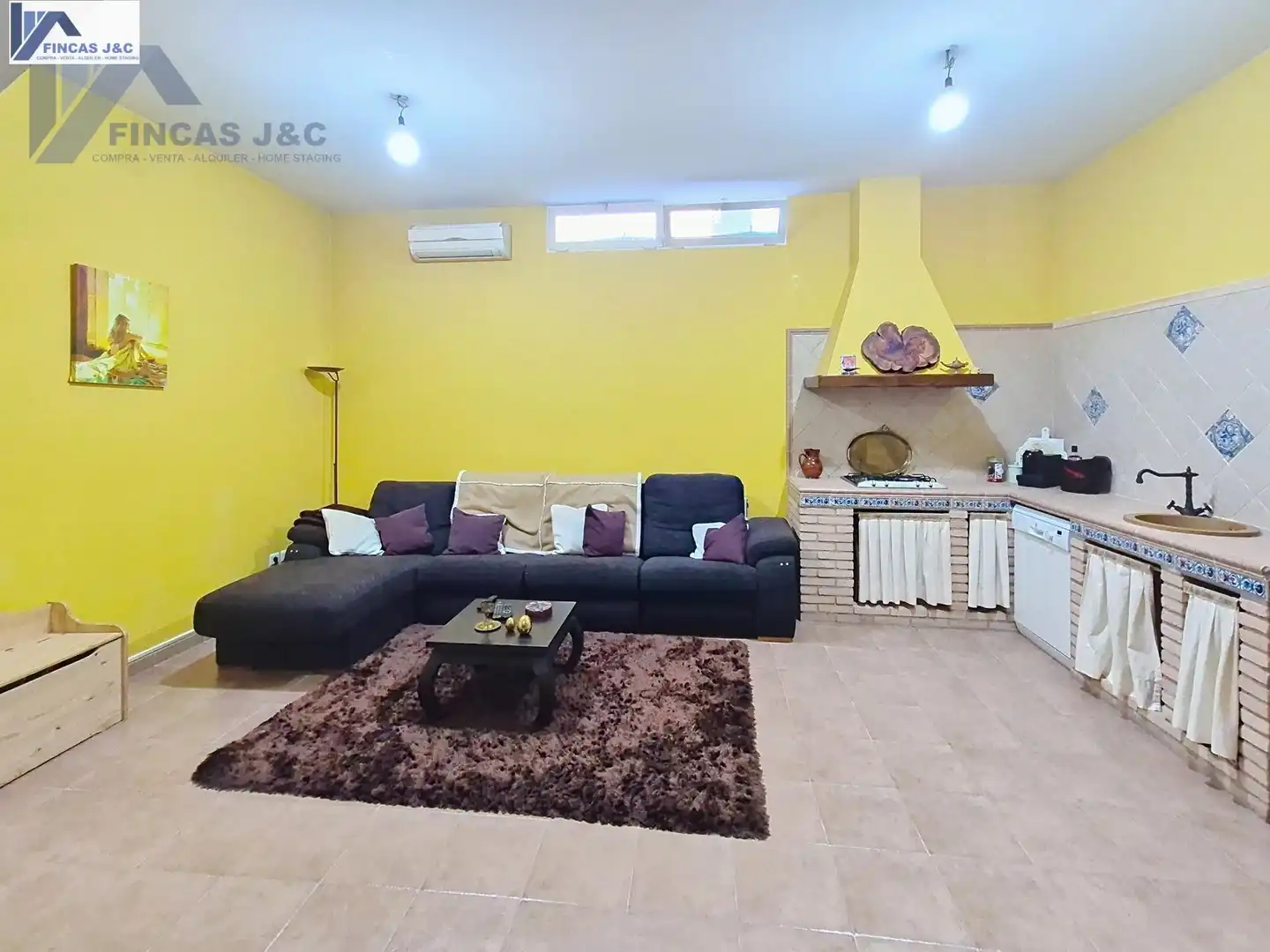 Sala de estar de Casa adosada en venta en Zaragoza con Aire acondicionado, Calefacción y Jardín privado