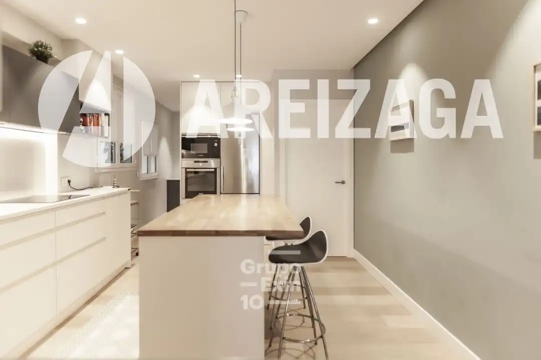 Piso en venta en Bergara Kalea, Área Romántica