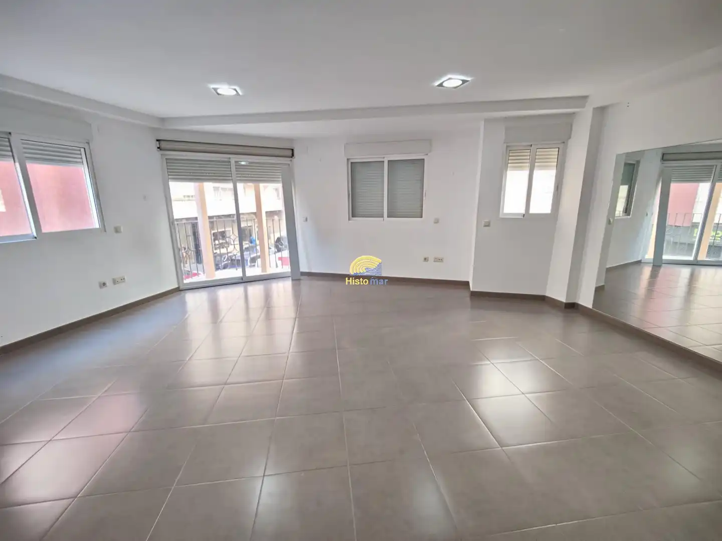 Vista exterior de Oficina de alquiler en Sagunto / Sagunt con Aire acondicionado y Calefacción