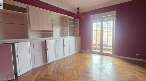 Foto 2 de Piso en venta en Plaza de Luis Hauzeur, El Parque - Zapatón, Torrelavega