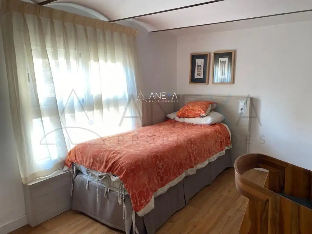 Schlafzimmer von Wohnung zum Verkauf in Barcelona mit Klimaanlage