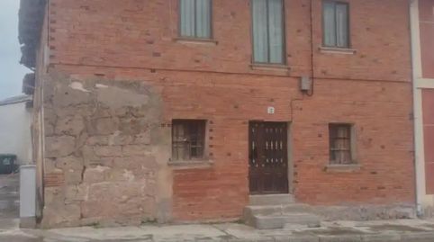 Foto 2 de Casa adosada en venda a Calle Cantarranas, 12, Sotresgudo, Burgos