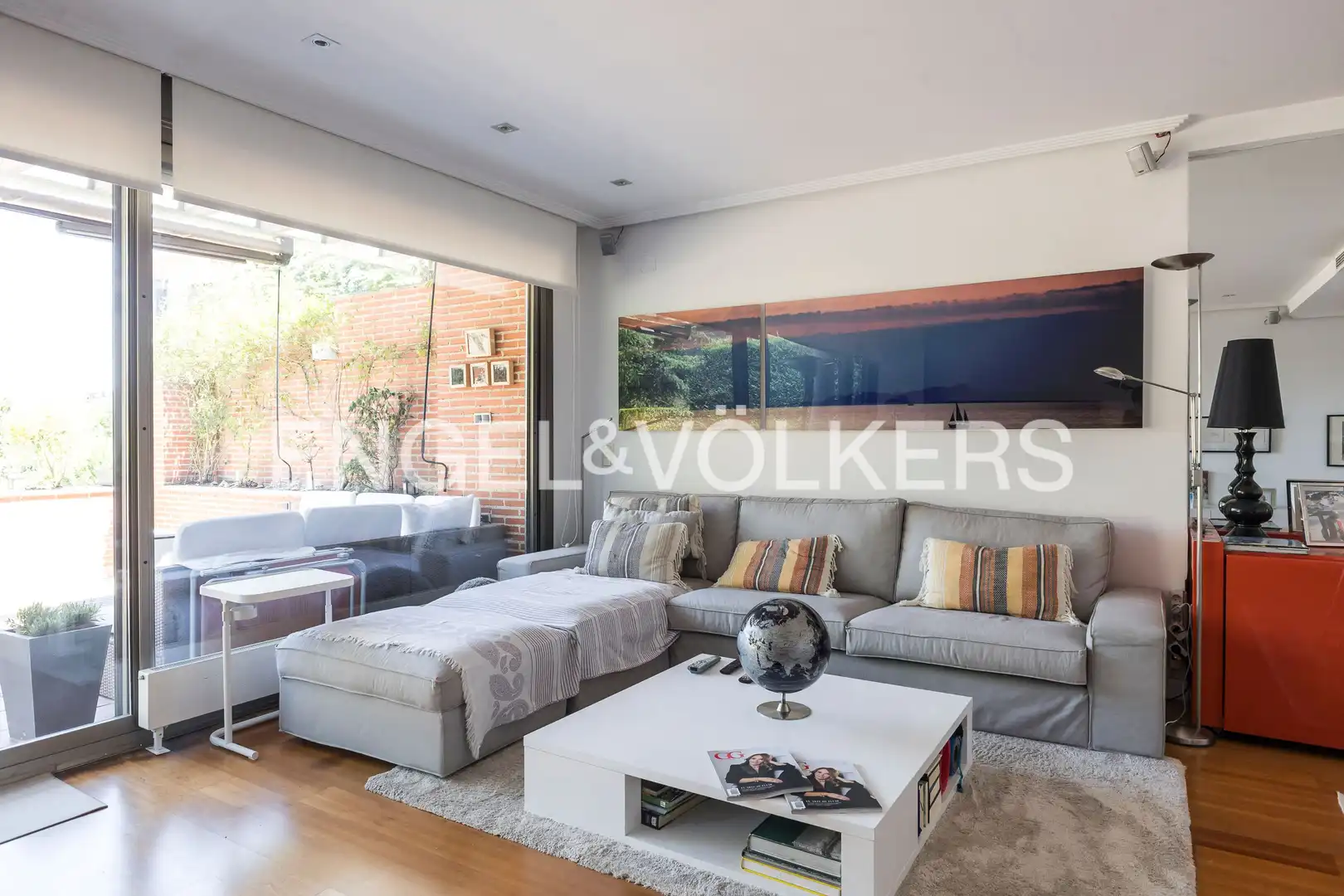 Sala d'estar de Apartament en venda en Madrid amb Aire condicionat, Calefacció i Jardí privat