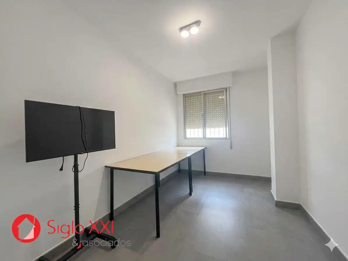 Wohnung zum Verkauf in Vila-real mit Klimaanlage, Terrasse und Balkon