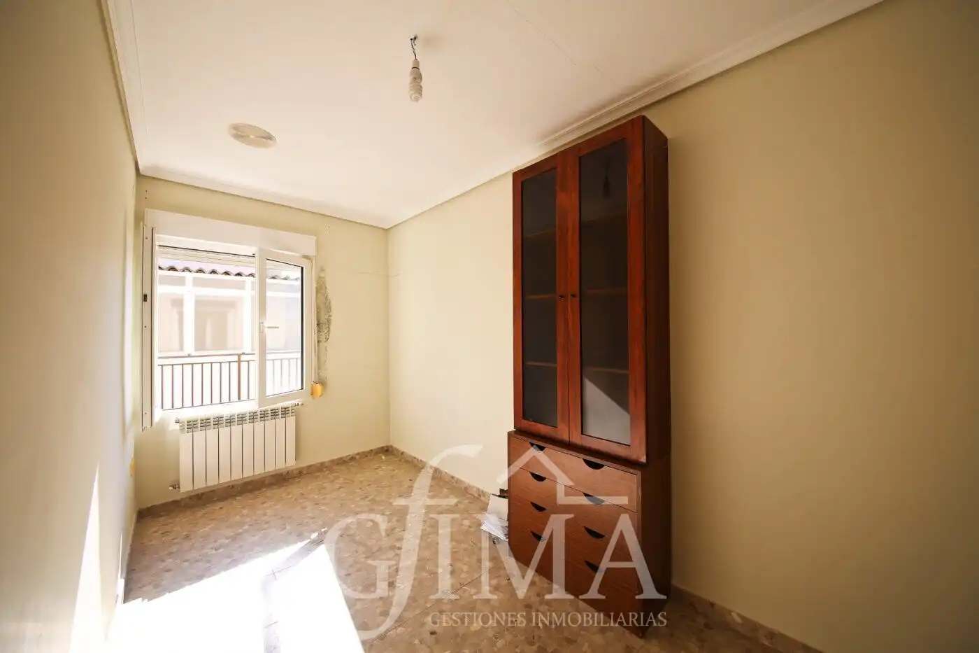 Casa adosada en venta en Tomelloso