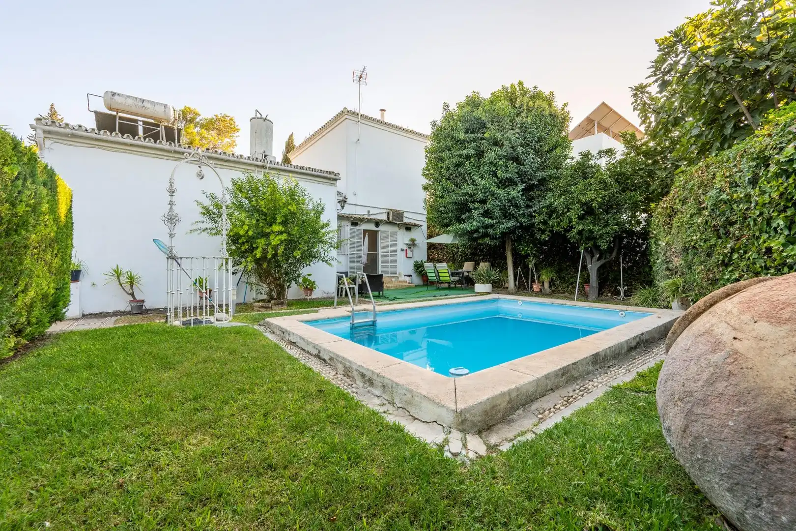 Villa mit Pool zum Verkauf in Urbanizacion ROALCAO
