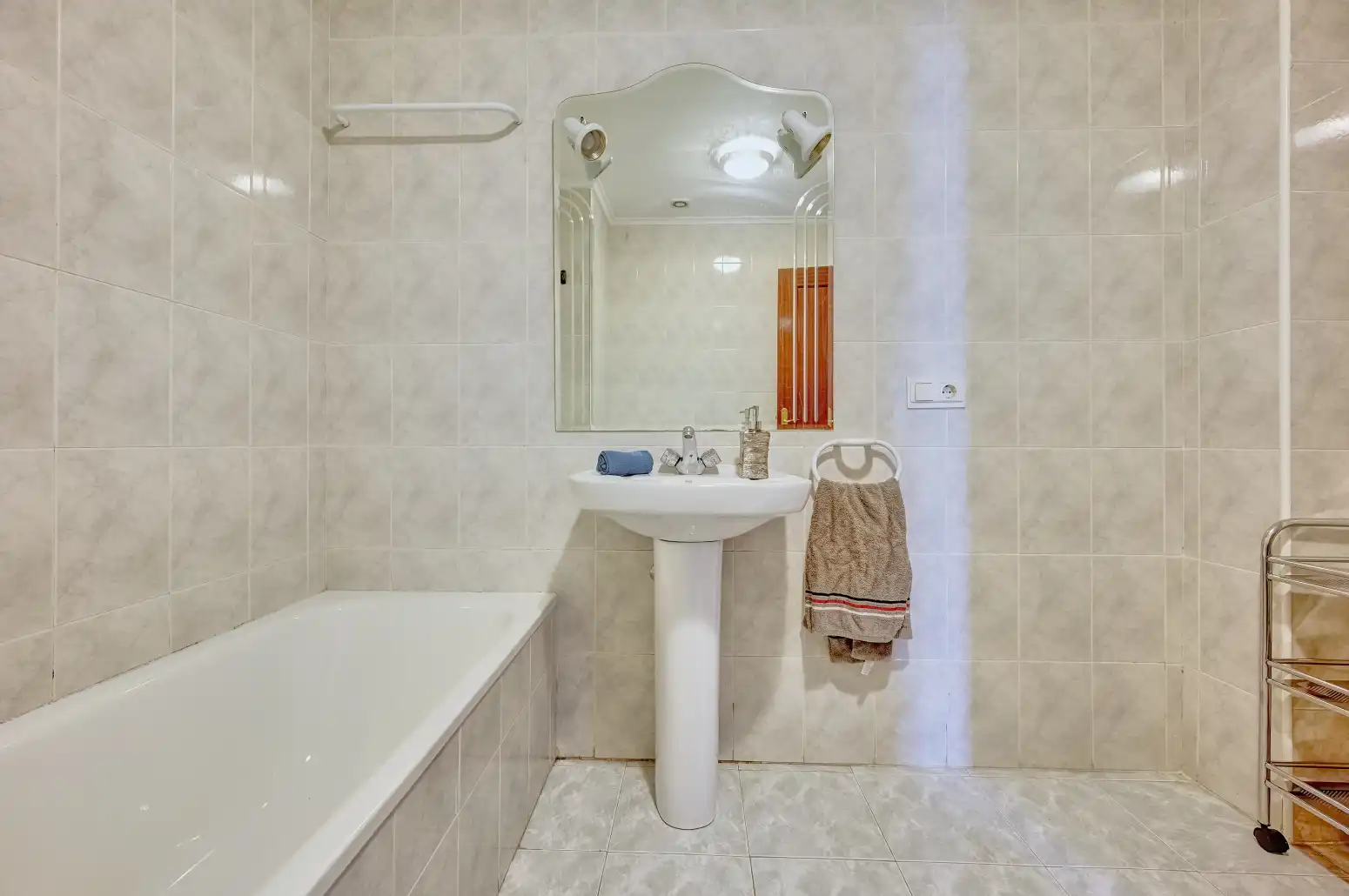 Baño de Ático en venta en  Pamplona / Iruña con Calefacción, Parquet y Balcón