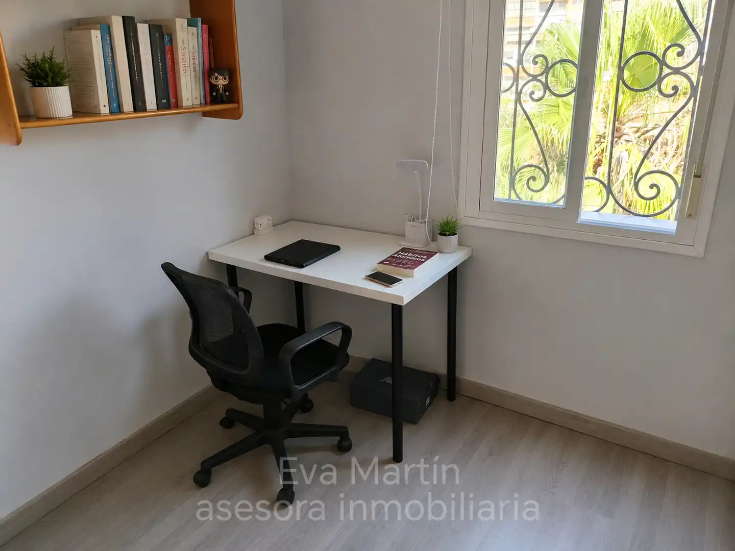 Dormitori de Pis de lloguer en Sevilla amb Aire condicionat, Moblat i Forn