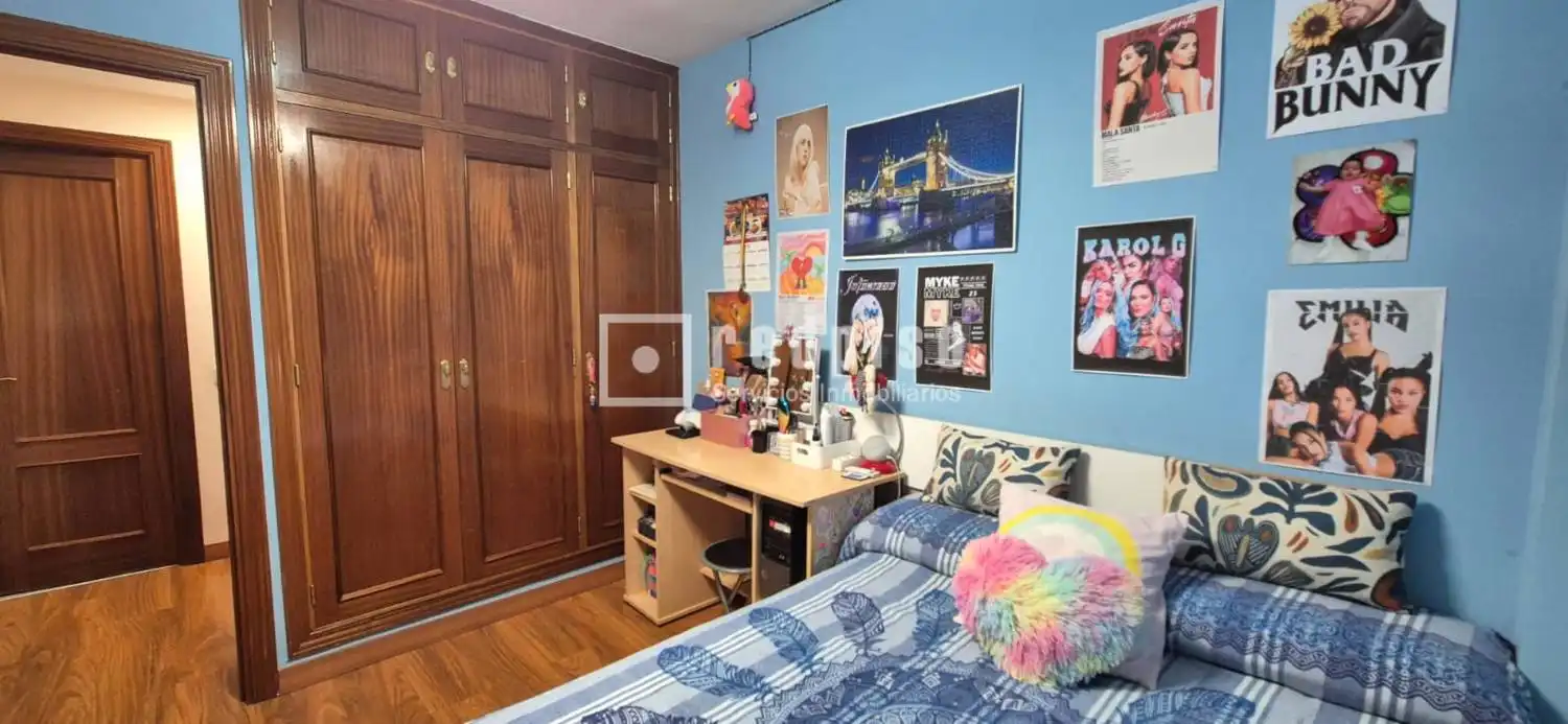 Habitación de Piso en venta en Galapagar con Calefacción, Terraza y Piscina