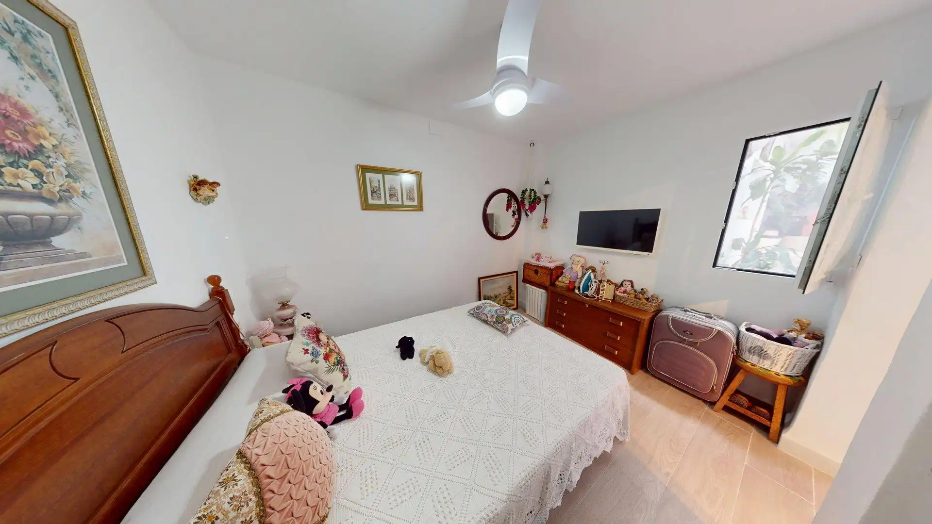 Habitación de Casa adosada en venta en Benalmádena con Calefacción, Jardín privado y Terraza