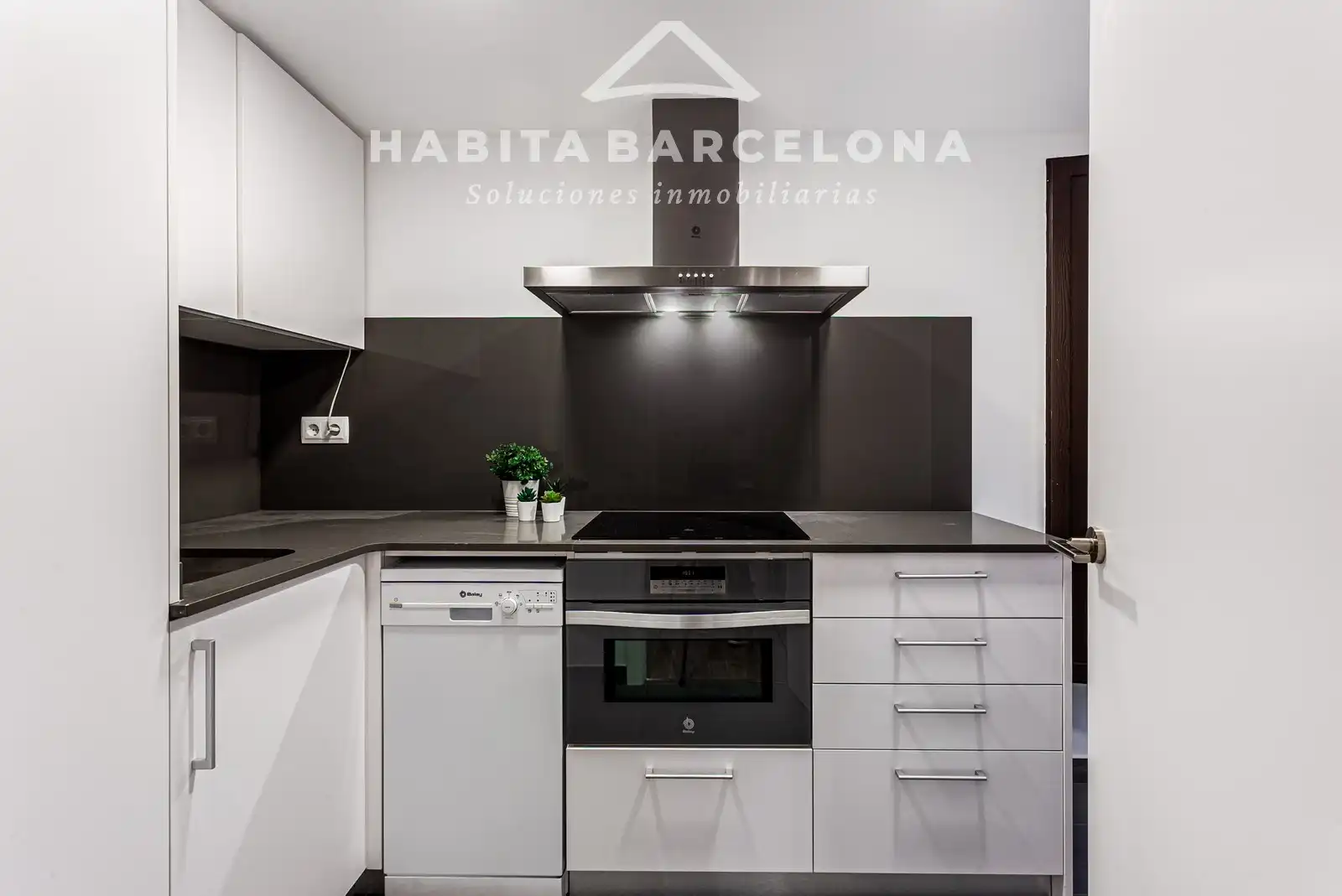 Cocina de Piso de alquiler en Ciutat Vella