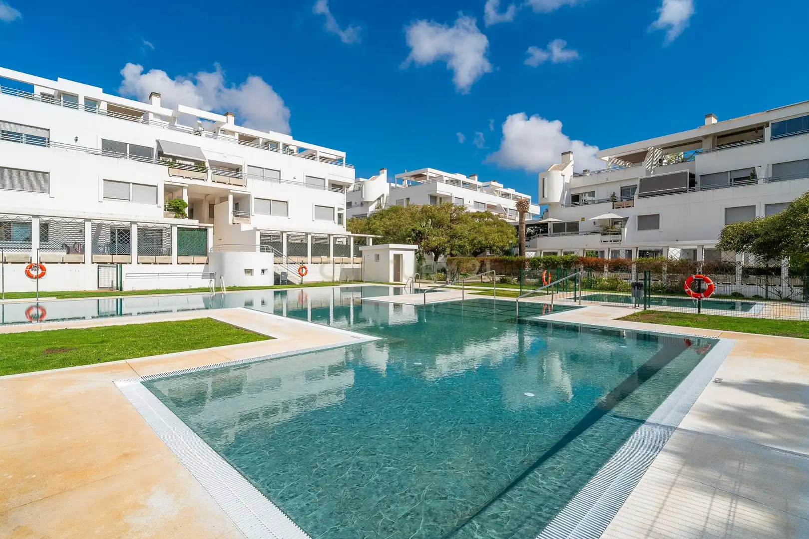 Piscina de Apartamento en venta en Mijas con Aire acondicionado, Jardín privado y Trastero