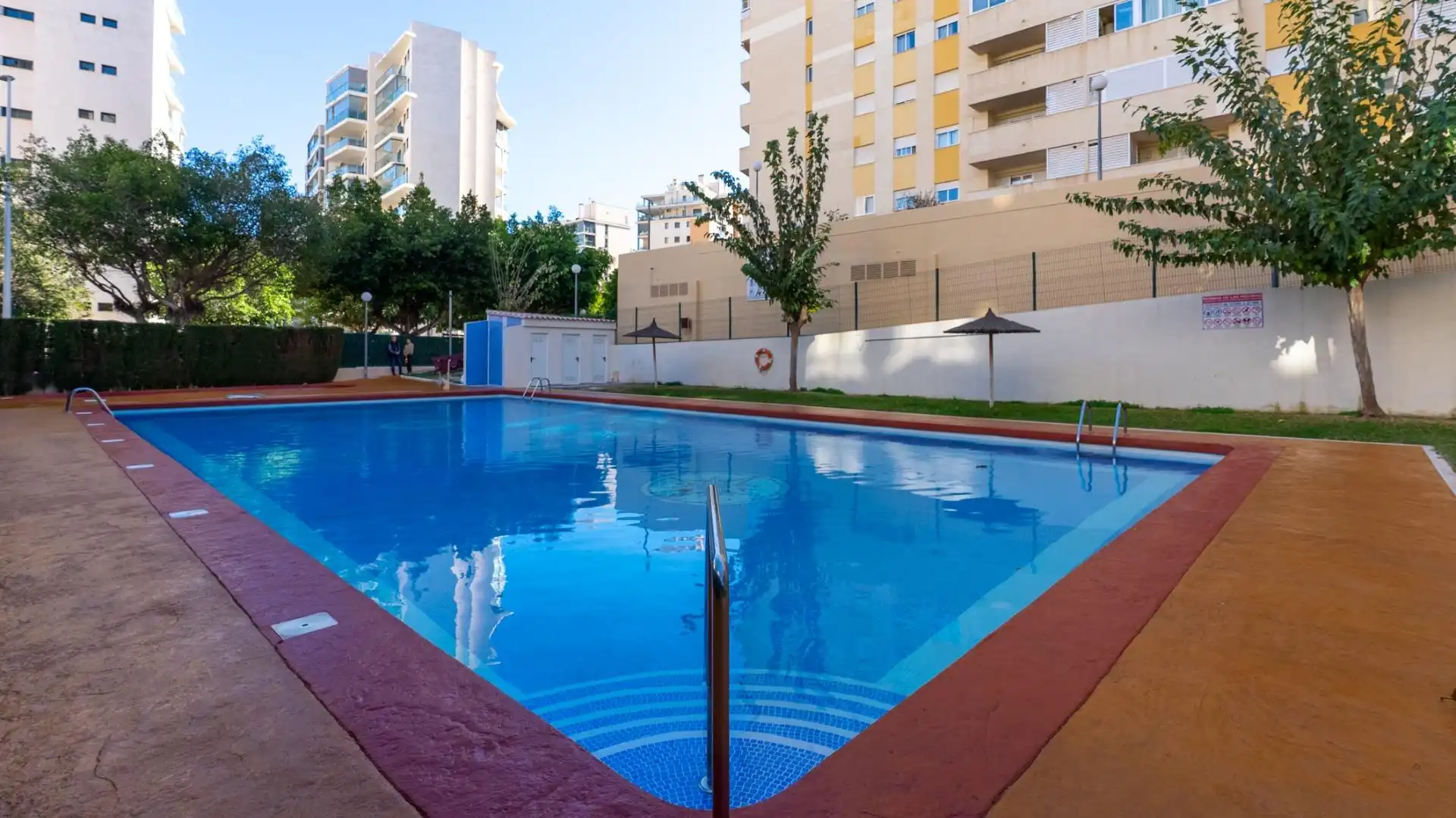 Swimming pool of Attic for rent in Villajoyosa / La Vila Joiosa  with Air Conditioner, Heating and Private garden