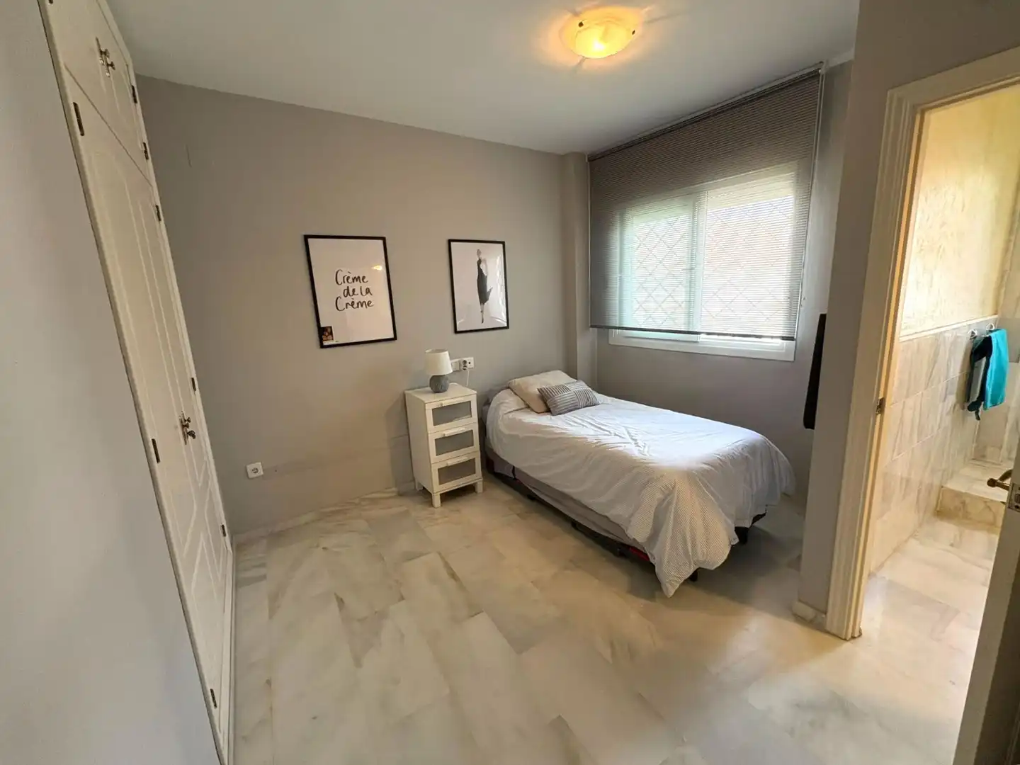 Habitación de Casa adosada en venta en El Portil con Calefacción, Terraza y Amueblado
