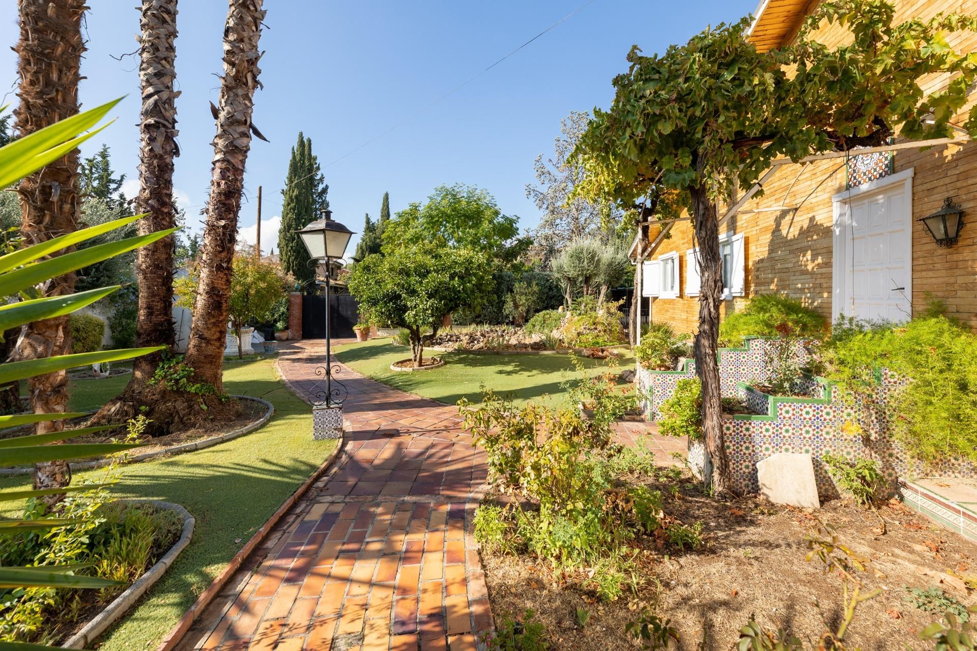 Garden of Flat for sale in Albolote  with Air Conditioner, Heating and Private garden