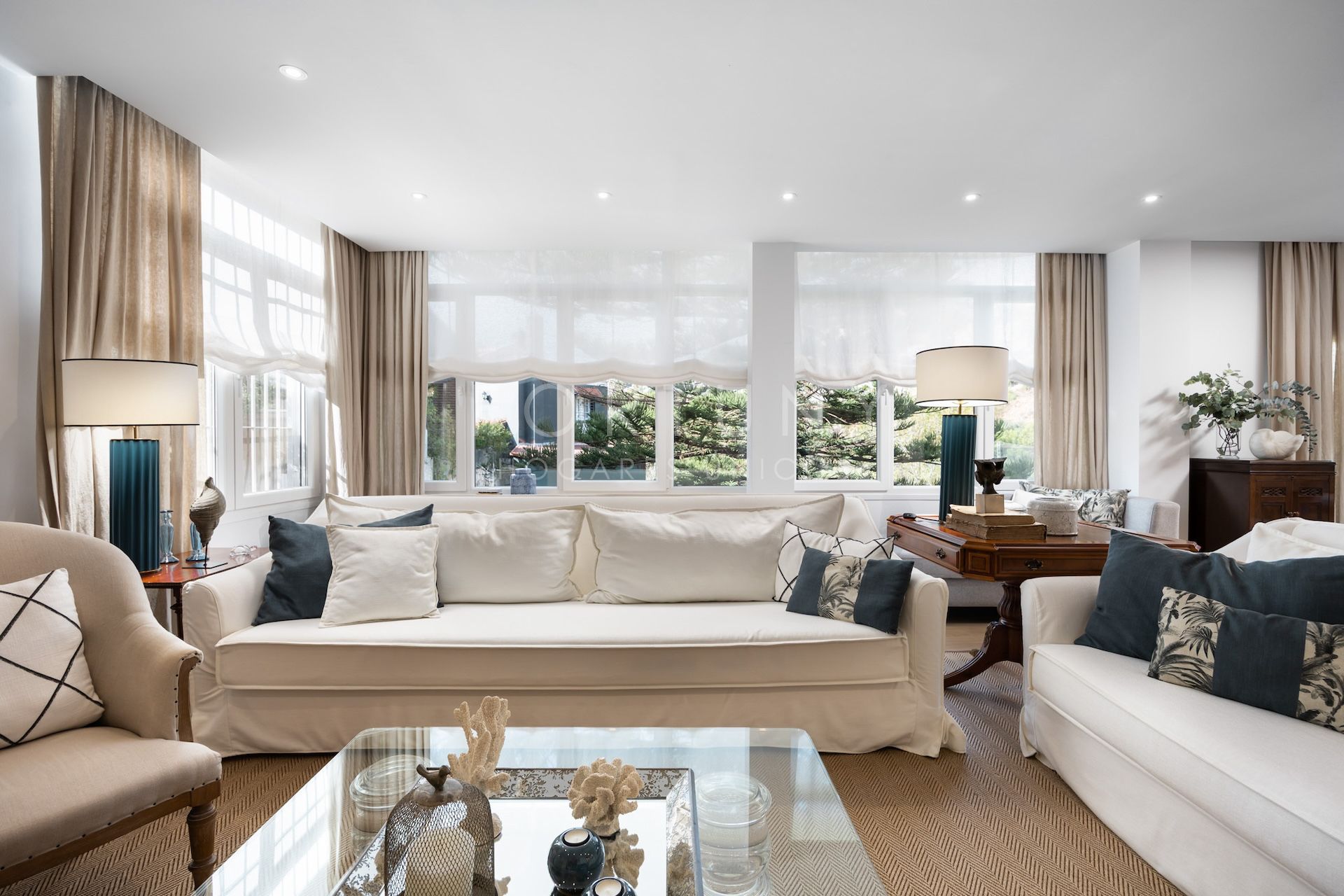 Sala d'estar de Casa o xalet en venda en Málaga Capital amb Aire condicionat, Calefacció i Jardí privat