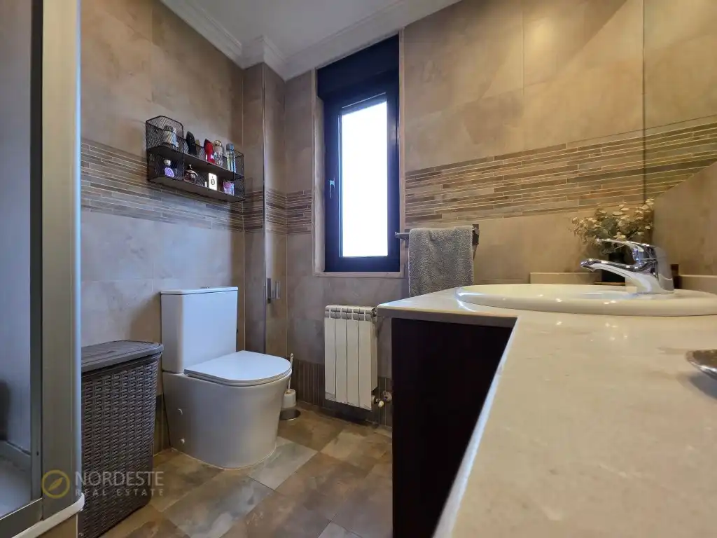 Baño de Casa o chalet en venta en Siero