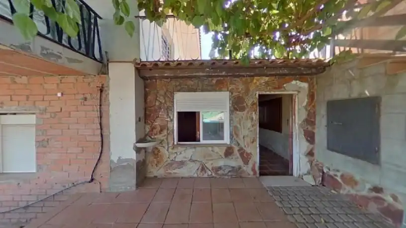Vista exterior de Piso en venta en Rubí