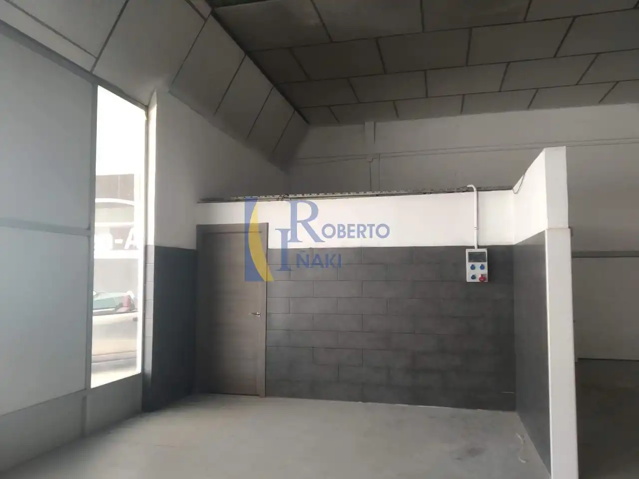 Nau industrial en venda en Villamañán