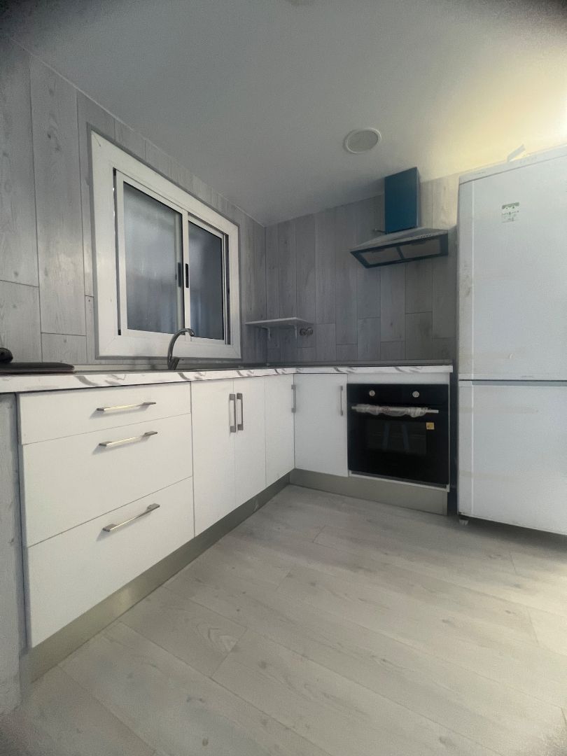 Cuina de Pis en venda en Reus amb Aire condicionat i Balcó