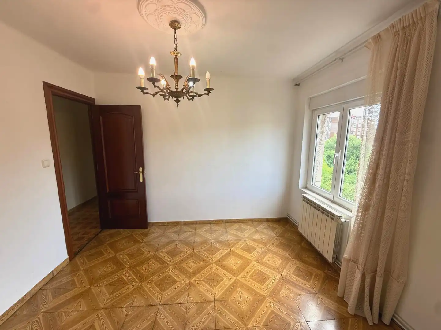 Esszimmer von Wohnung zum Verkauf in Avilés mit Heizung und Möbliert