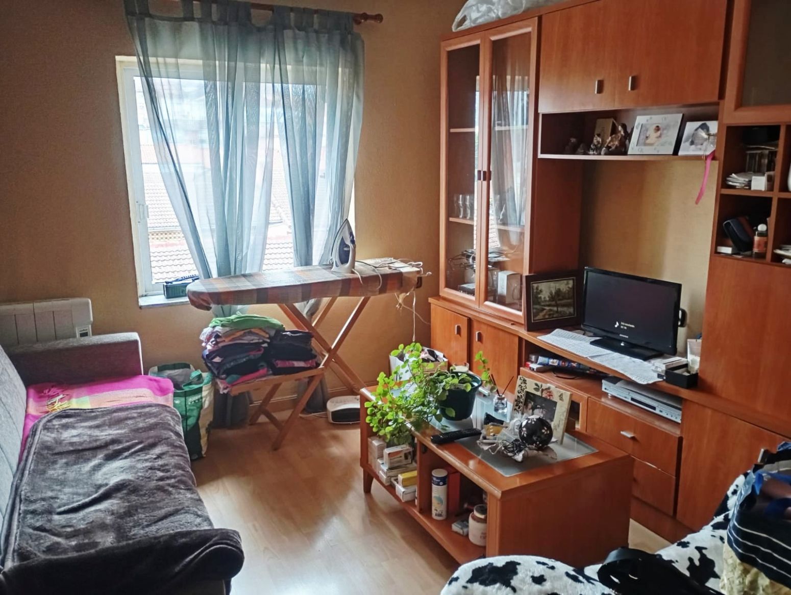 Sala d'estar de Pis en venda en Avilés amb Calefacció