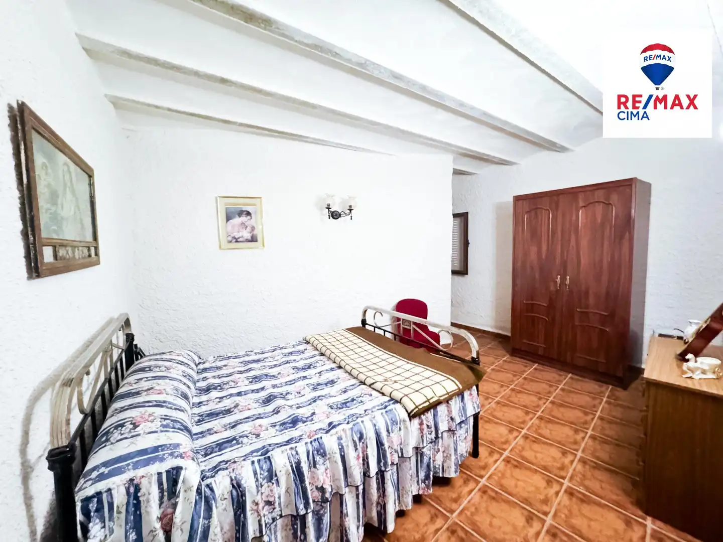 Dormitori de Casa o xalet en venda en Cuevas del Campo amb Terrassa i Moblat