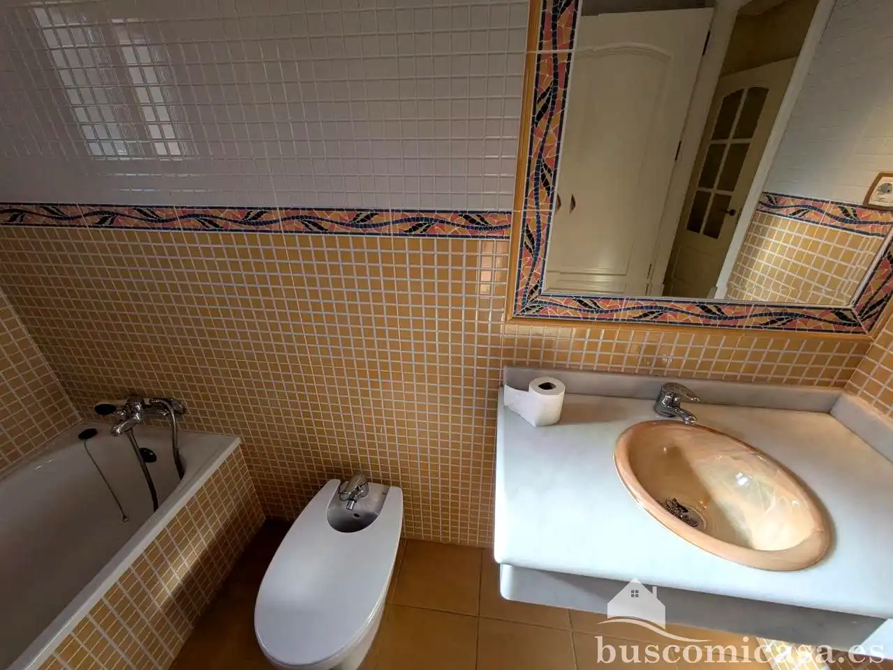 Baño de Local de alquiler en Linares con Aire acondicionado