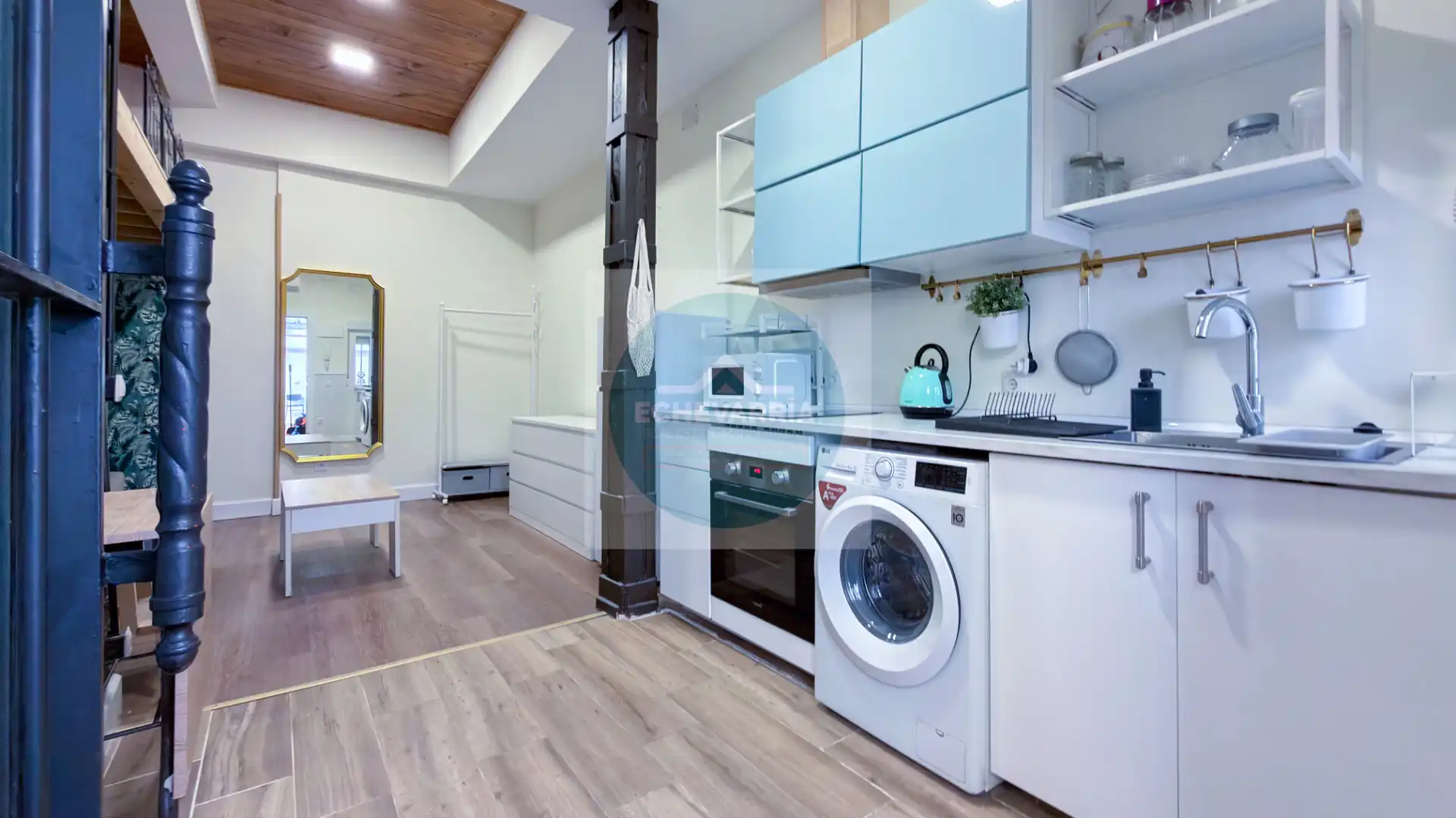 Cocina de Estudio de alquiler en Madrid con Aire acondicionado, Calefacción y Amueblado