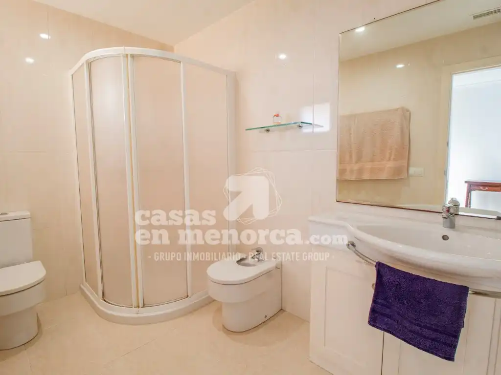 Bany de Casa o xalet en venda en Maó - Mahón amb Aire condicionat, Jardí privat i Terrassa