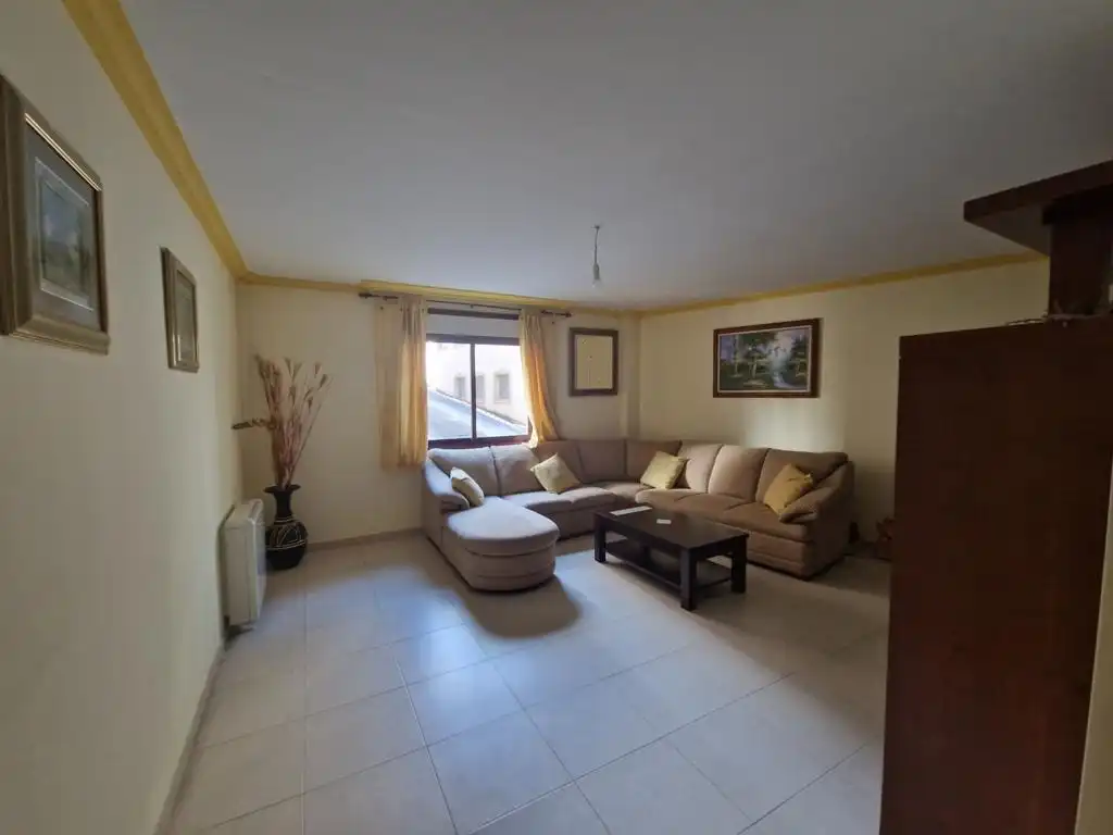 Sala de estar de Apartamento en venta en Boiro con Calefacción, Parquet y Trastero