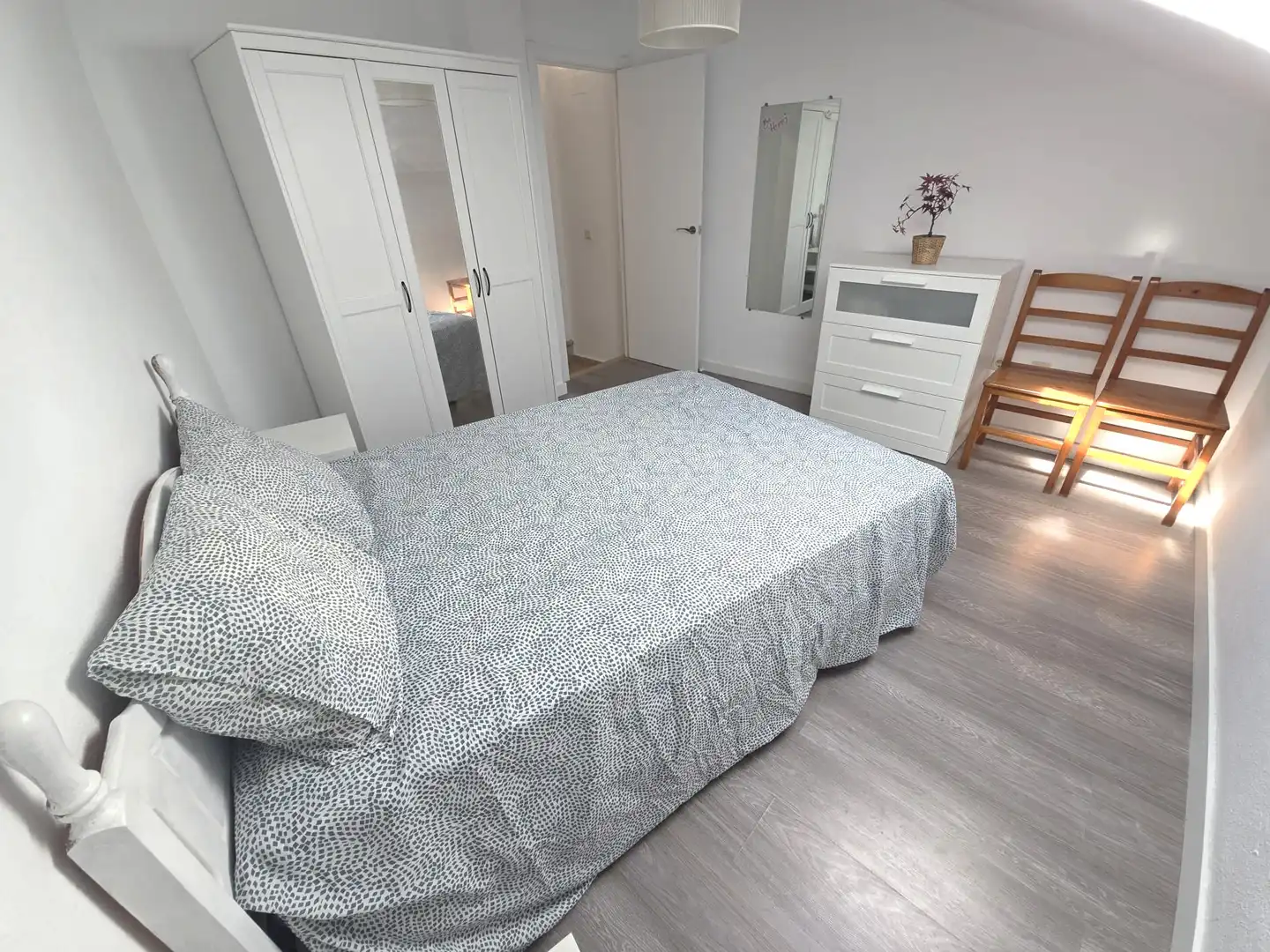 Schlafzimmer von Wohnungen zur Miete in Casco Antiguo