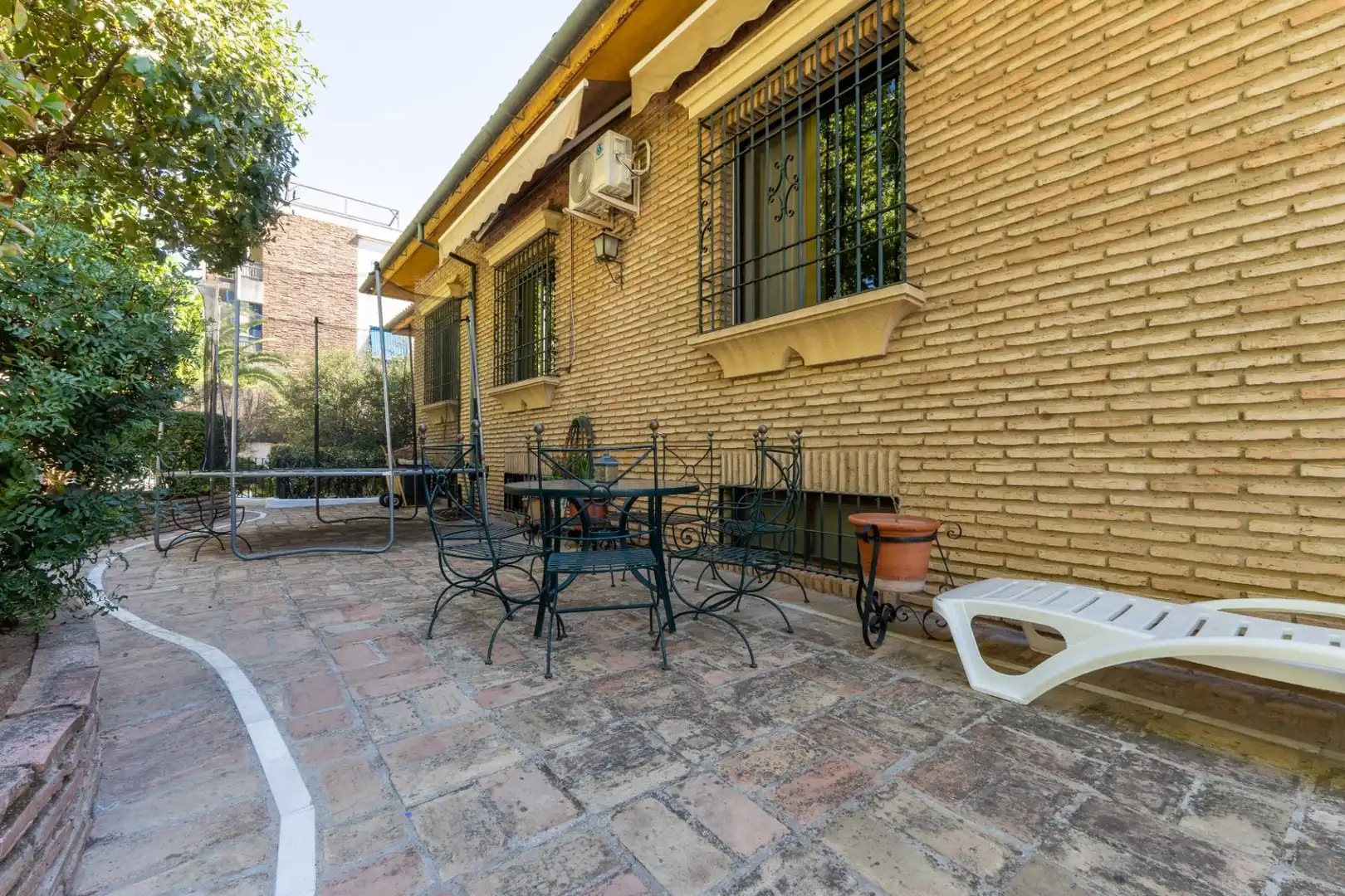 Terrassa de Casa o xalet en venda en Córdoba amb Aire condicionat, Calefacció i Jardí privat