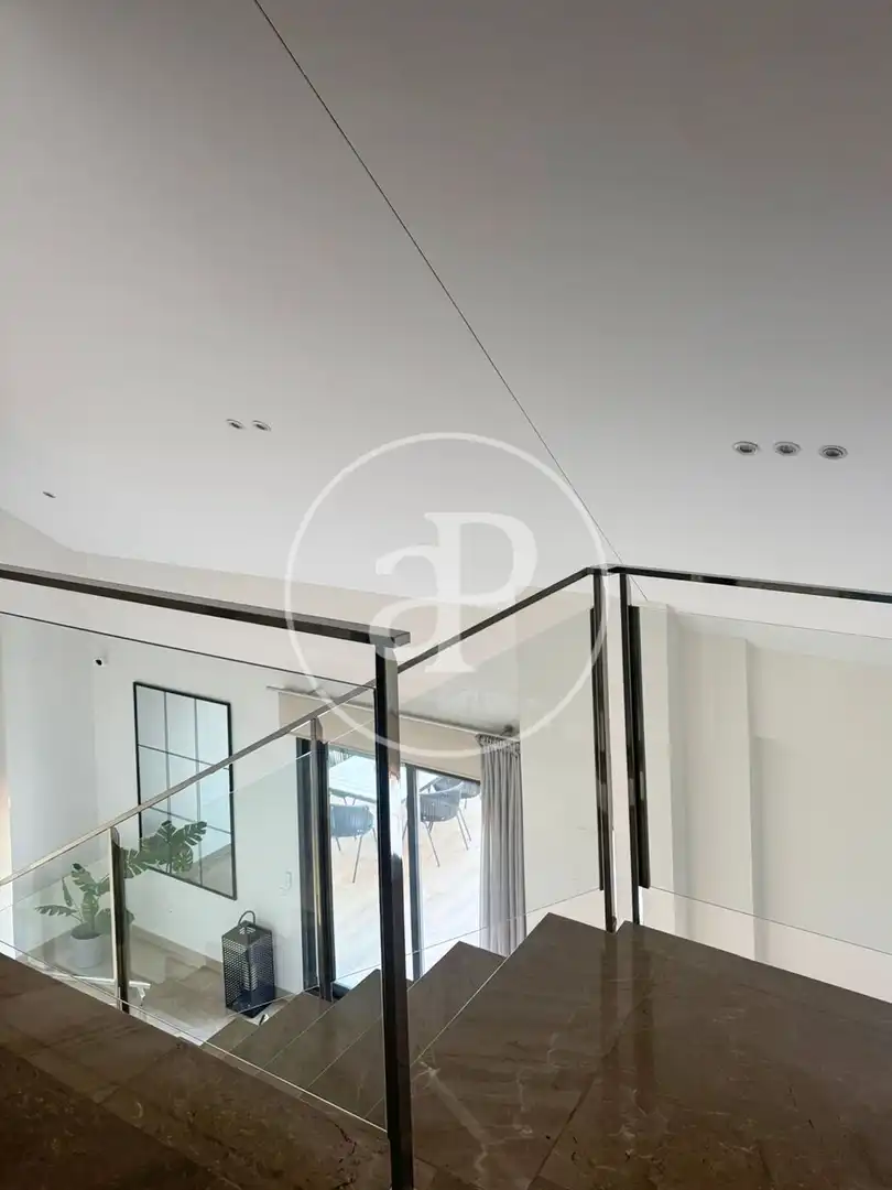 Ático en venta en Valencia con Aire acondicionado, Calefacción y Terraza