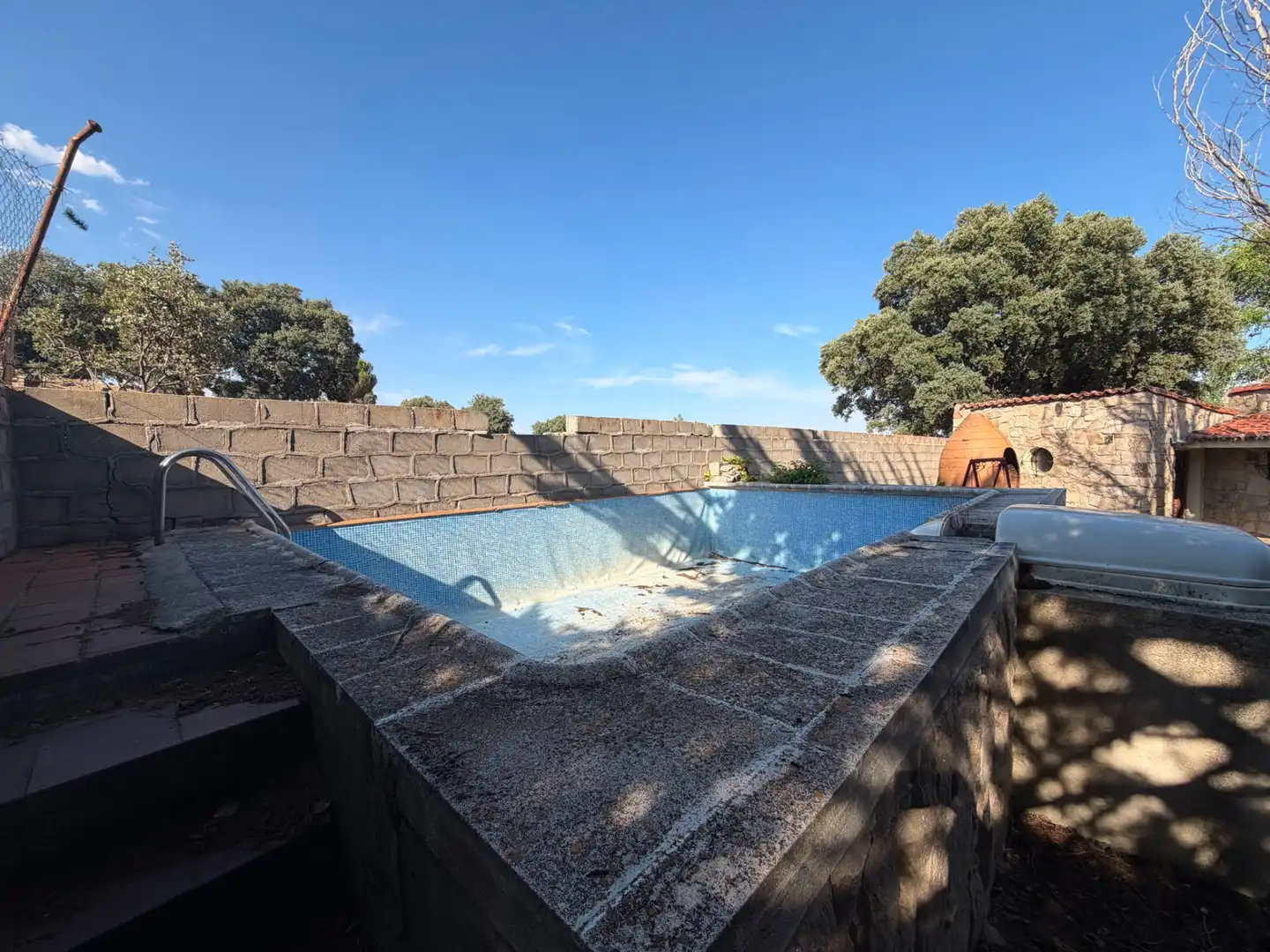 Piscina de Casa o xalet en venda en Muñana amb Calefacció, Jardí privat i Piscina