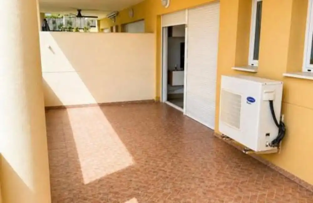 Terrassa de Planta baixa de lloguer en Marbella amb Aire condicionat, Terrassa i Piscina